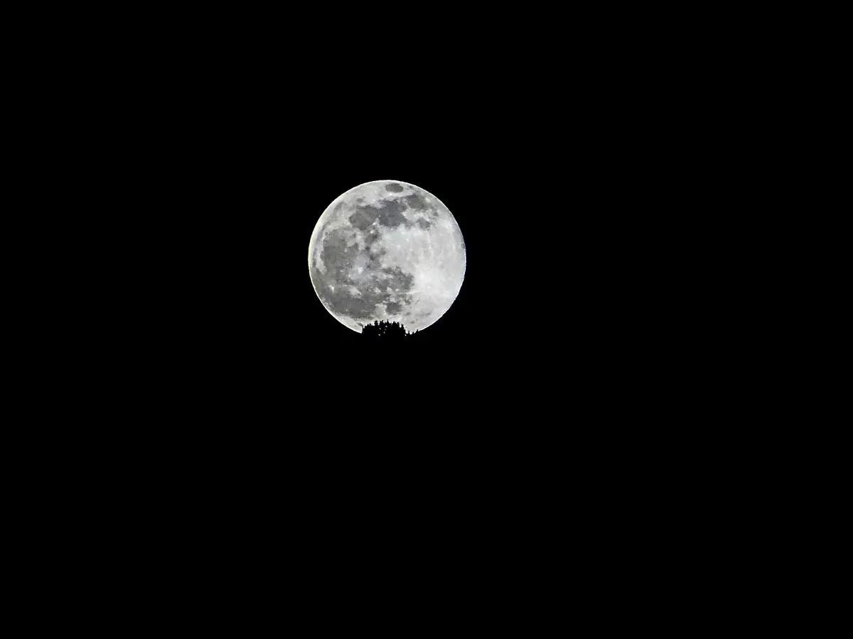 Moonrise · Tisquesusa, CC BY 4.0 Full Moon Experience
